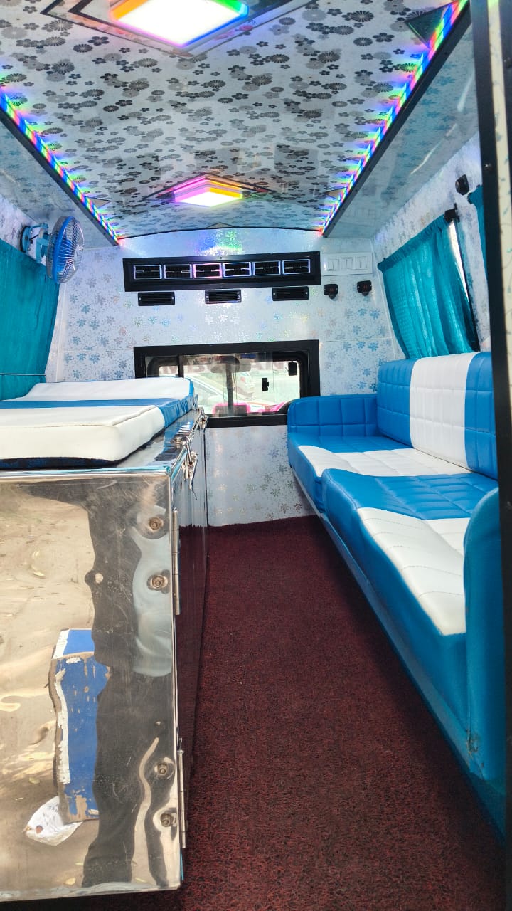 Nyraa patient transport cabin